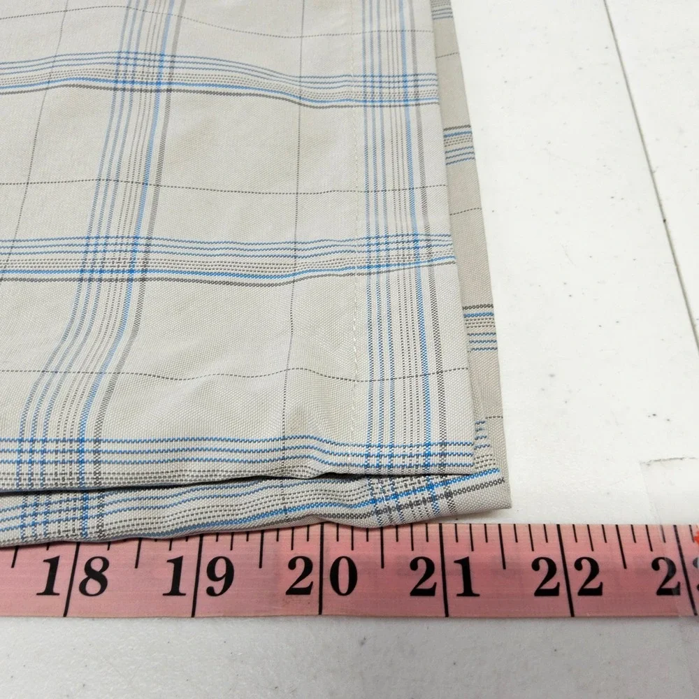 Ben Hogan Performance Golf Shorts Mens 36 Beige‎ Plaid Flat Front Lightweight